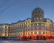Бойовики віджали у Ахметова готелі в Донецьку