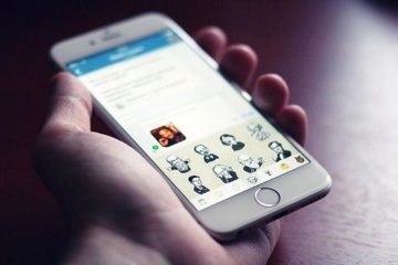 Украинцы терроризируют Порошенко просьбой вернуть ВКонтакте