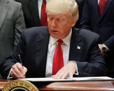Трамп виписав Україні чек на півмільярда доларів