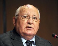 Горбачов назвав умови переходу від "холодної" війни до "гарячої"