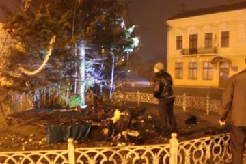 У райцентрі Буковини згоріла новорічна ялинка