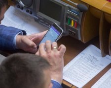 Экс-регионал попался на получении инструкций из Кремля