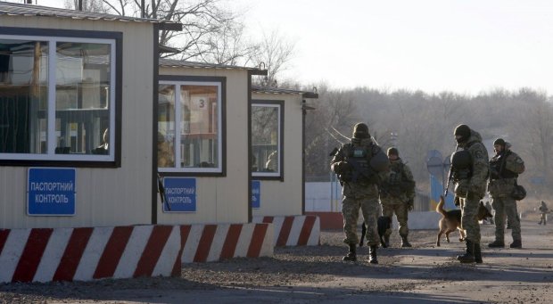 Відкриття "Золотого" на Донбасі під загрозою зриву: бойовики "не змогли" нічого гарантувати