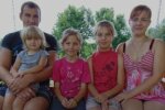 Мати і донька вийшли заміж за двох братів - майже шведська сім'я