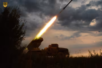 Украинская артиллерия. Фото: facebook.com/MinistryofDefence.UA