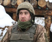 Молодий батько вже 5 років на передовій і у відставку не збирається: "Честь служити з героями"