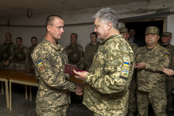 Ветеран АТО: накрыть огнем Порошенко и его охрану могли в любой момент