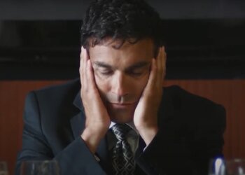 Человек со стрессом. Фото: youtube