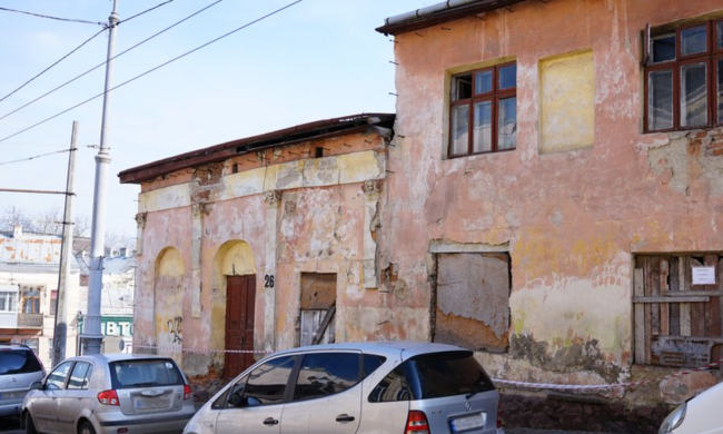 Аварийный дом в Черновцах / фото: Суспільне