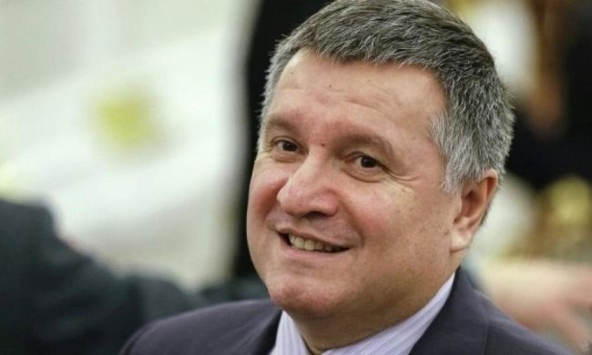 Фріки і фейки: Аваков розповів, хто займається політикою в Україні