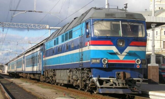 Пекло на "Укрзалізниці": як ключовий перевізник країни став заручником злочинців