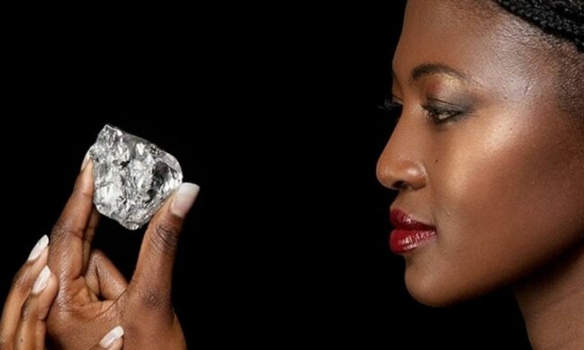 Алмаз масою 813 карат продали за 63 млн доларів