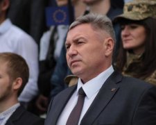 Губернатор-гастролер: кто управляет прифронтовым регионом