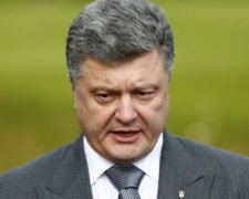 Порошенко назвав суму, яка врятує Україну