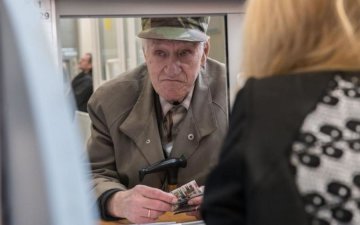 Украинцы кормят 23 тысячи "активистов"