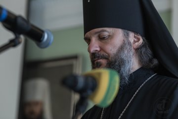 Другий пішов: двері України зачинилися перед духовним носом іще одного московського попа