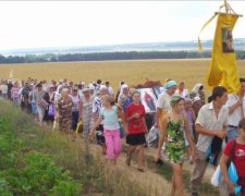 Пропала "хресна хода": колону "загубили" на шляху до Харкова