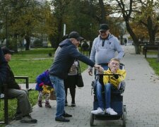 У Львові тяжко хворий хлопець показав приклад стійкості, здоровим таке не під силу: "Смерть - моя подруга"