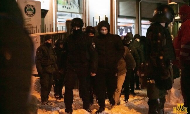 В Нацкорпусе предупредили о провокациях в Киеве на 9 мая