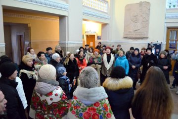 Грандіозний флешмоб влаштували на київському вокзалі: 200 виконавців заспівали "Щедрик"