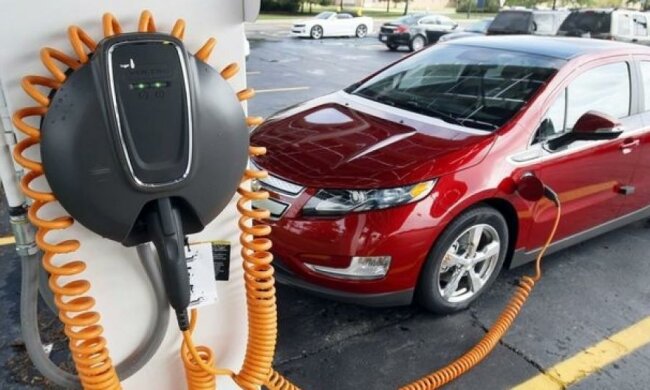 Украинцев пересадят на электрокары