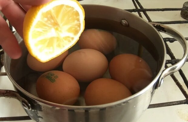 Варка яиц с лимоном, фото woman.rambler