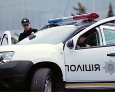 У Києві зникла школярка в рожевій сукні, батьки шукають всі вихідні