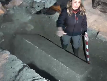 Захоронение Николая Чудотворца, кадр из видео
