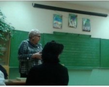 Вчителька в Івано-Франківську називала дітей "дибілами"