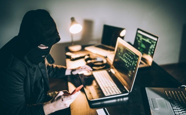 Мошенник в телефоне