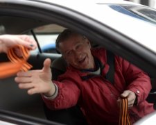 Українцям порадили відмовитися від "колорадських" стрічок