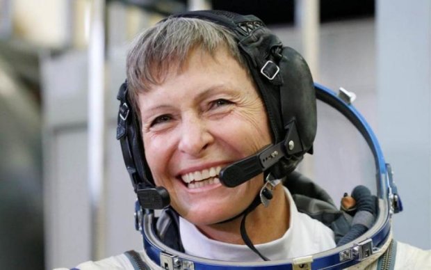 Надихала Америку: пішла у відставку перша жінка-командир Космічної станції