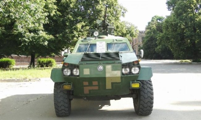"Укроборон" поставив 10 вітчизняних броньовиків в армію