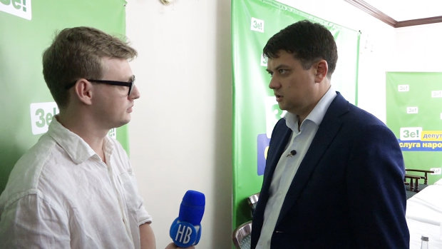 Разумков з команди Зеленського заговорив українською в телеефірі: "Розуміємо одне одного..."