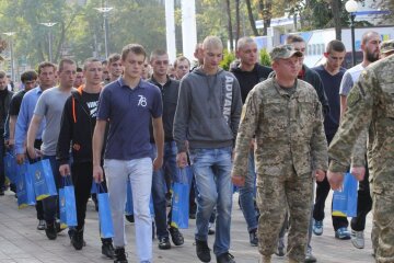 В Одесі стартував осінній призов: кого змусять топтати плац