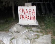 В Луганской области за ночь снесли два памятника Ленину