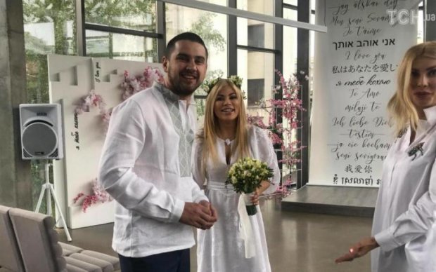 Не туда раненый: "героический" соратник Ляшко решил жениться раз в неделю