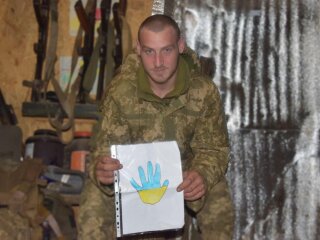 Воины ВСУ получили рисунки от маленьких украинцев, фото: facebook.com/30brigade