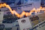 Новые санкции против России обвалили рубль