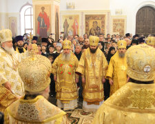 Украина со скандалом вышвырнула московского попа Гедеона: улетел, но обещал вернуться