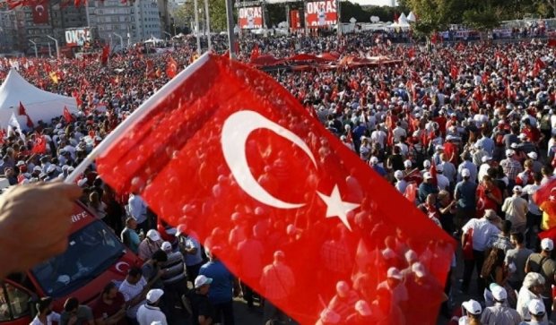Ердоган скликав марш "мучеників демократії"