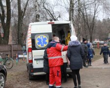 Дитину відлупцювали просто під час уроку, ось така "продльонка" тепер — батьки налякані не на жарт