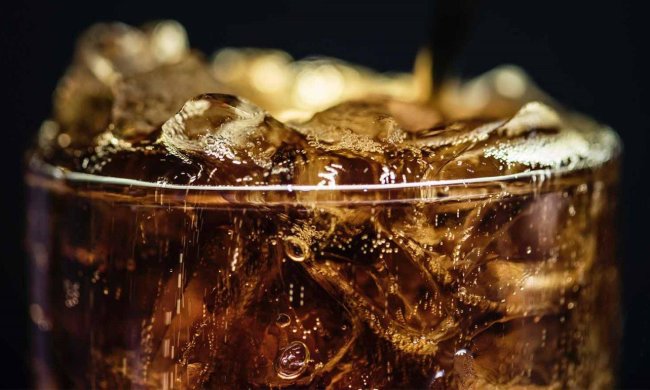 Де газвода, там і біда: яку небезпеку несуть в собі солодкі напої