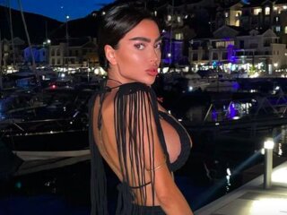 Альона Омович, instagram.com/alena_omovych