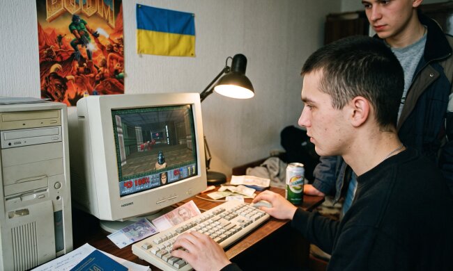 DOOM шутер 1993