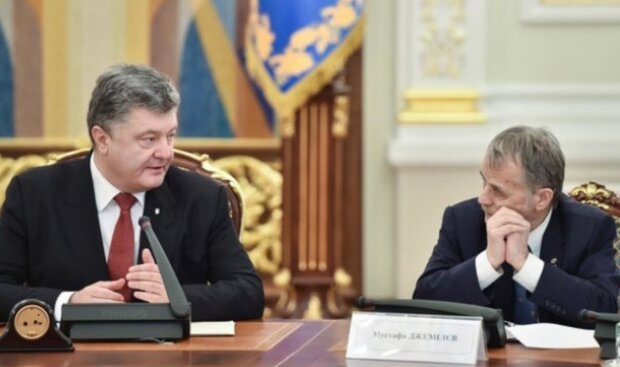 Петро Порошенко і Мустафа Джемілєв, фото: Укрінформ