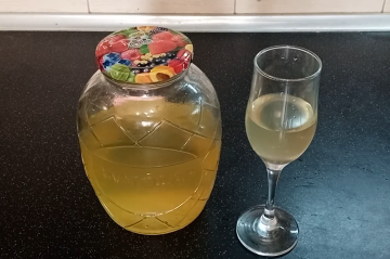 Медово-лимонна настоянка, кадр з відео