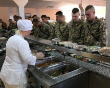 Чиновницька дієта: українську армію залишать без м'яса