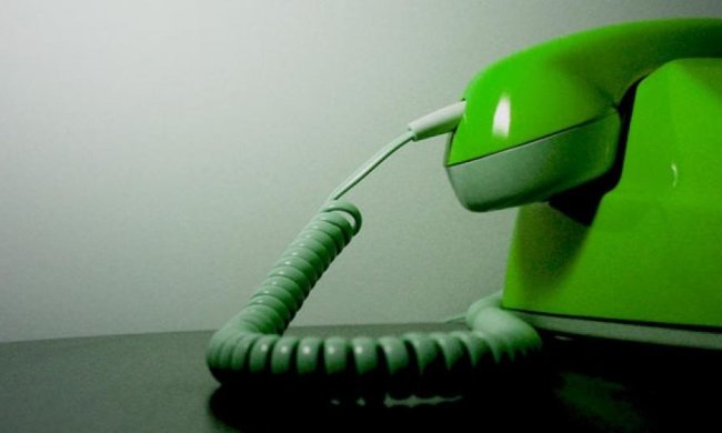 Відсьогодні в Україні подорожчає телефонний зв’язок