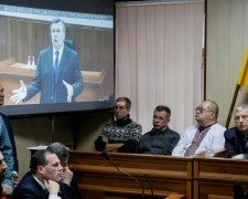 Головне за ніч: друга втеча Януковича та зарплати 2019 року